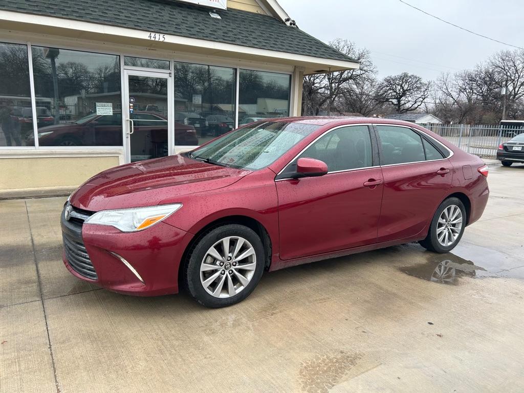 photo of 2017 TOYOTA CAMRY 4DR