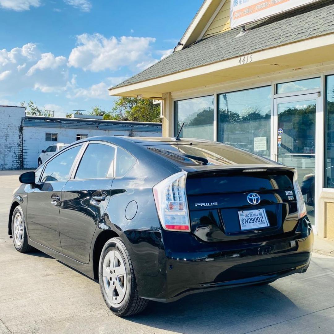 2010 BLACK TOYOTA PRIUS (JTDKN3DU6A0) with an 1.8L engine, Continuously Variable transmission, located at 4415 NE 28th St., Haltom City, TX, 76117, (817) 222-9334, 0.000000, 0.000000 - Photo#4