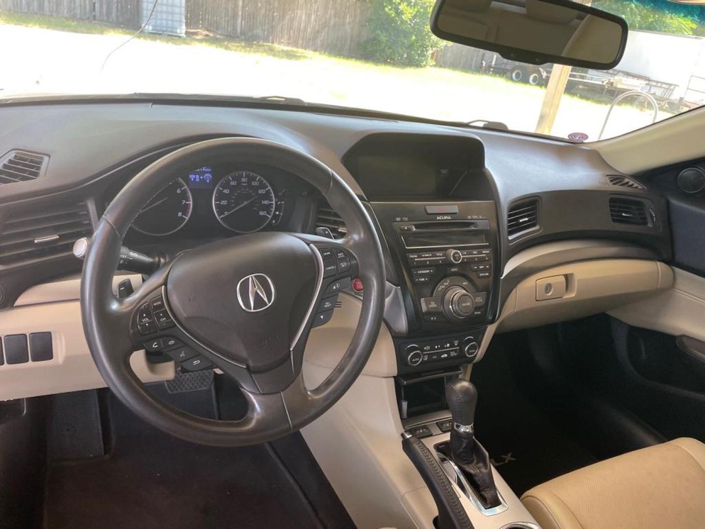 2014 MAROON ACURA ILX 20 TECH (19VDE1F77EE) with an 2.0L engine, Automatic transmission, located at 4415 NE 28th St., Haltom City, TX, 76117, (817) 222-9334, 0.000000, 0.000000 - Photo#1