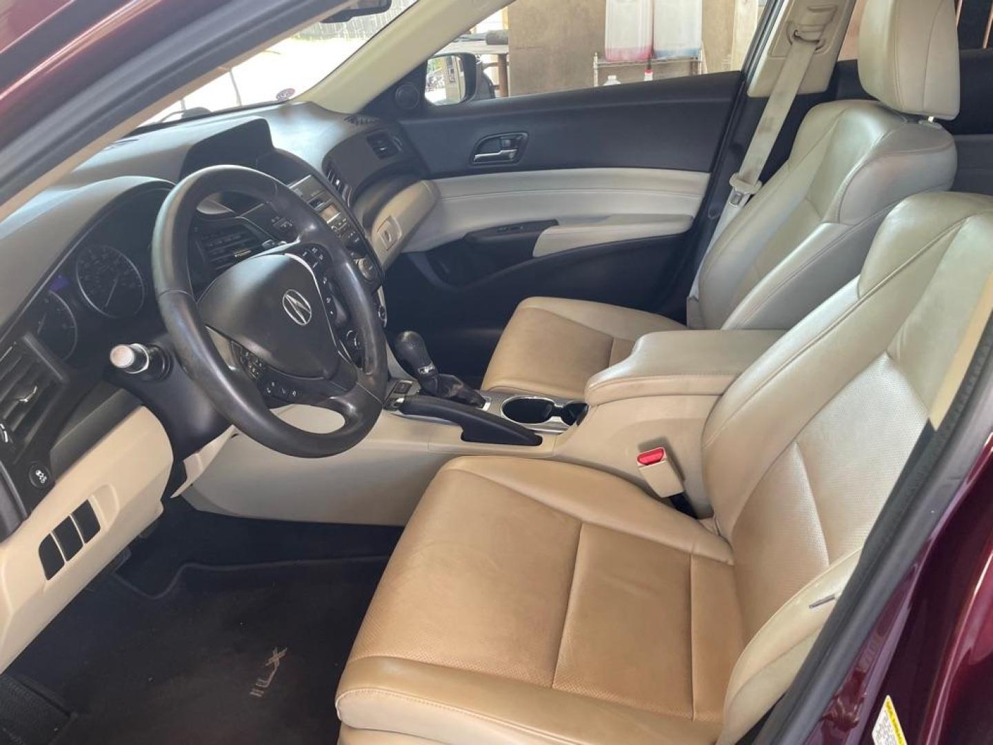 2014 MAROON ACURA ILX 20 TECH (19VDE1F77EE) with an 2.0L engine, Automatic transmission, located at 4415 NE 28th St., Haltom City, TX, 76117, (817) 222-9334, 0.000000, 0.000000 - Photo#6