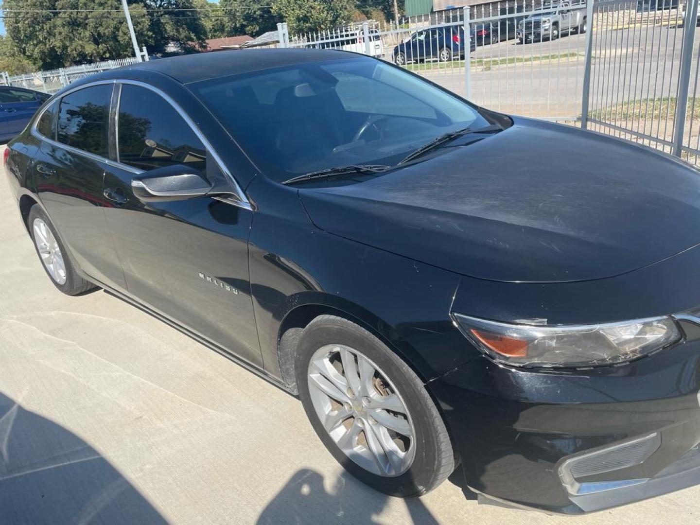 2017 BLACK CHEVROLET MALIBU LT (1G1ZE5ST3HF) with an 1.5L engine, Automatic transmission, located at 4415 NE 28th St., Haltom City, TX, 76117, (817) 222-9334, 0.000000, 0.000000 - Photo#2