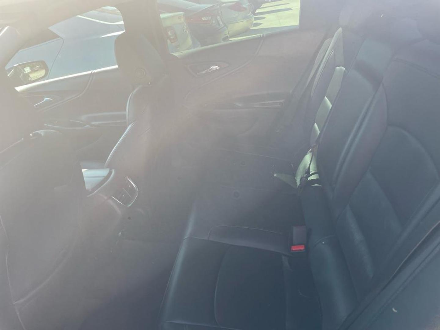 2017 BLACK CHEVROLET MALIBU LT (1G1ZE5ST3HF) with an 1.5L engine, Automatic transmission, located at 4415 NE 28th St., Haltom City, TX, 76117, (817) 222-9334, 0.000000, 0.000000 - Photo#3