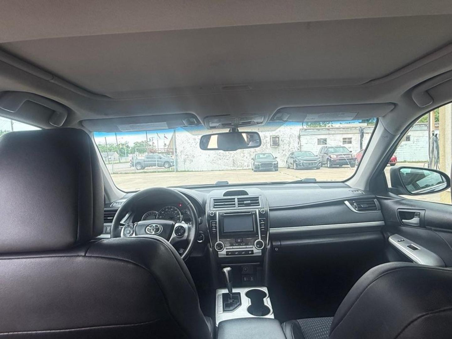 2012 BLACK TOYOTA CAMRY BASE (4T1BF1FKXCU) with an 2.5L engine, Automatic transmission, located at 4415 NE 28th St., Haltom City, TX, 76117, (817) 222-9334, 0.000000, 0.000000 - Photo#6
