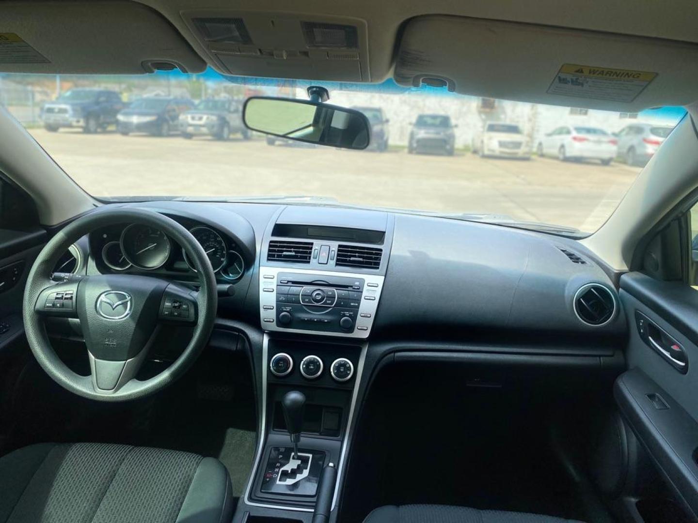 2011 GRAY MAZDA 6 I (1YVHZ8BH6B5) with an 2.5L engine, Automatic transmission, located at 4415 NE 28th St., Haltom City, TX, 76117, (817) 222-9334, 0.000000, 0.000000 - Photo#6