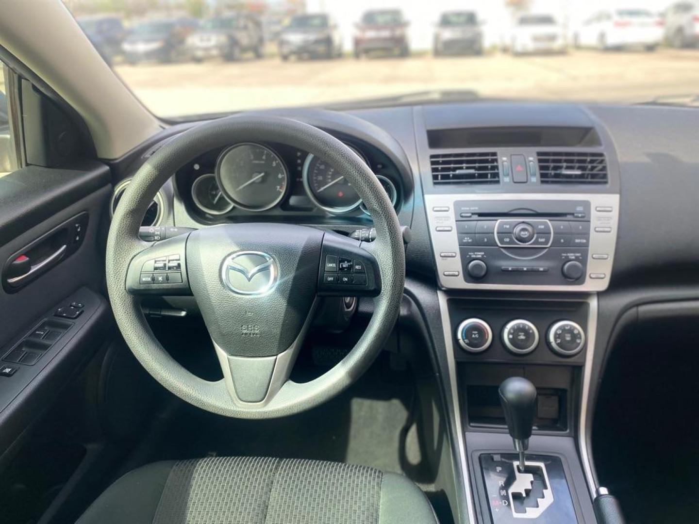 2011 GRAY MAZDA 6 I (1YVHZ8BH6B5) with an 2.5L engine, Automatic transmission, located at 4415 NE 28th St., Haltom City, TX, 76117, (817) 222-9334, 0.000000, 0.000000 - Photo#7