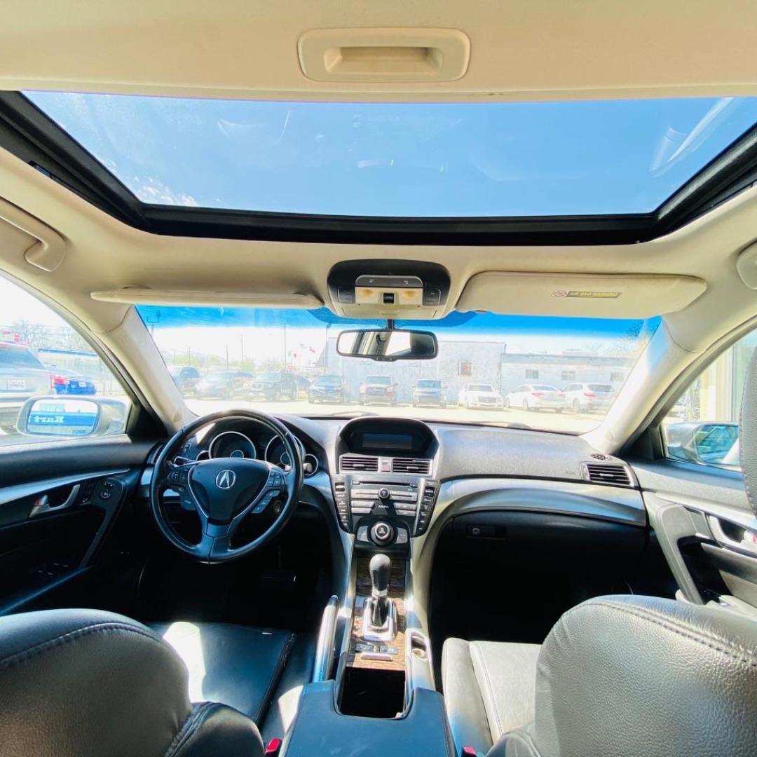 2010 GRAY ACURA TL (19UUA8F28AA) with an 3.5L engine, Automatic transmission, located at 4415 NE 28th St., Haltom City, TX, 76117, (817) 222-9334, 0.000000, 0.000000 - Photo#9