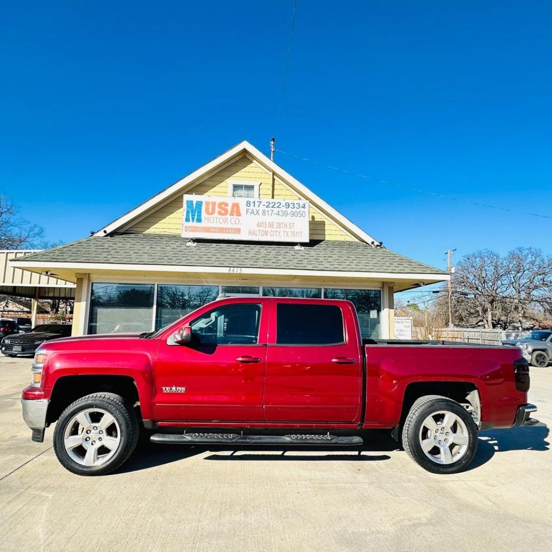 2015 RED CHEVROLET SILVERADO 1500 LT (3GCPCREC8FG) with an 5.3L engine, Automatic transmission, located at 4415 NE 28th St., Haltom City, TX, 76117, (817) 222-9334, 0.000000, 0.000000 - Photo#3
