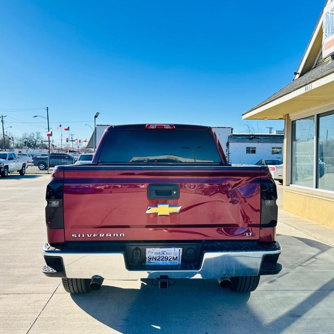 2015 RED CHEVROLET SILVERADO 1500 LT (3GCPCREC8FG) with an 5.3L engine, Automatic transmission, located at 4415 NE 28th St., Haltom City, TX, 76117, (817) 222-9334, 0.000000, 0.000000 - Photo#5