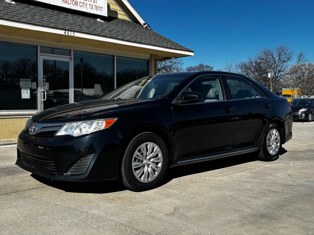 photo of 2012 TOYOTA CAMRY BASE