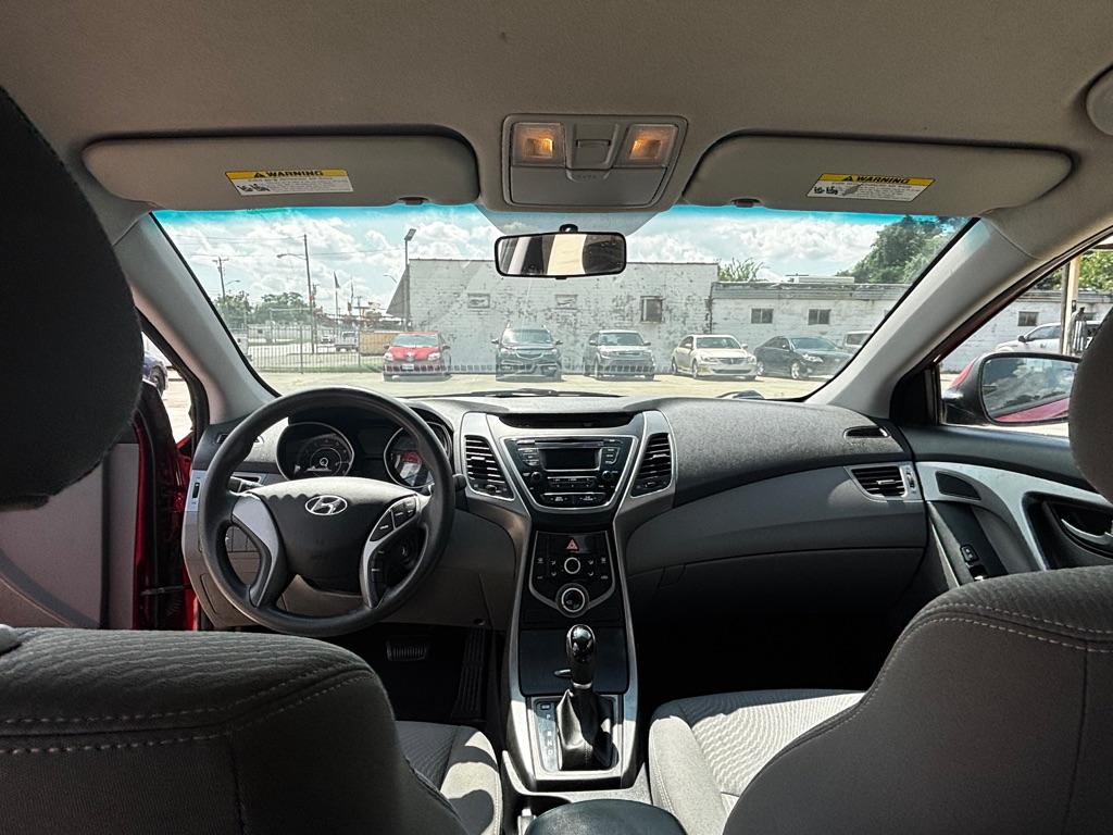 photo of 2016 HYUNDAI ELANTRA SE