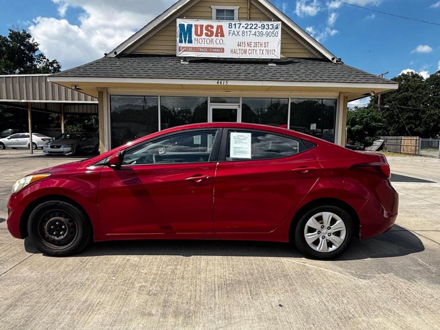 2016 RED HYUNDAI ELANTRA SE (KMHDH4AE5GU) with an 1.8L engine, Automatic transmission, located at 4415 NE 28th St., Haltom City, TX, 76117, (817) 222-9334, 0.000000, 0.000000 - Photo#3