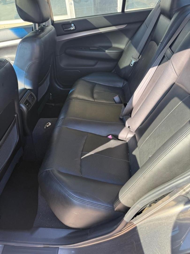 2010 TAN INFINITI G37 BASE (JN1CV6AP0AM) with an 3.7L engine, Automatic transmission, located at 4415 NE 28th St., Haltom City, TX, 76117, (817) 222-9334, 0.000000, 0.000000 - Photo#4