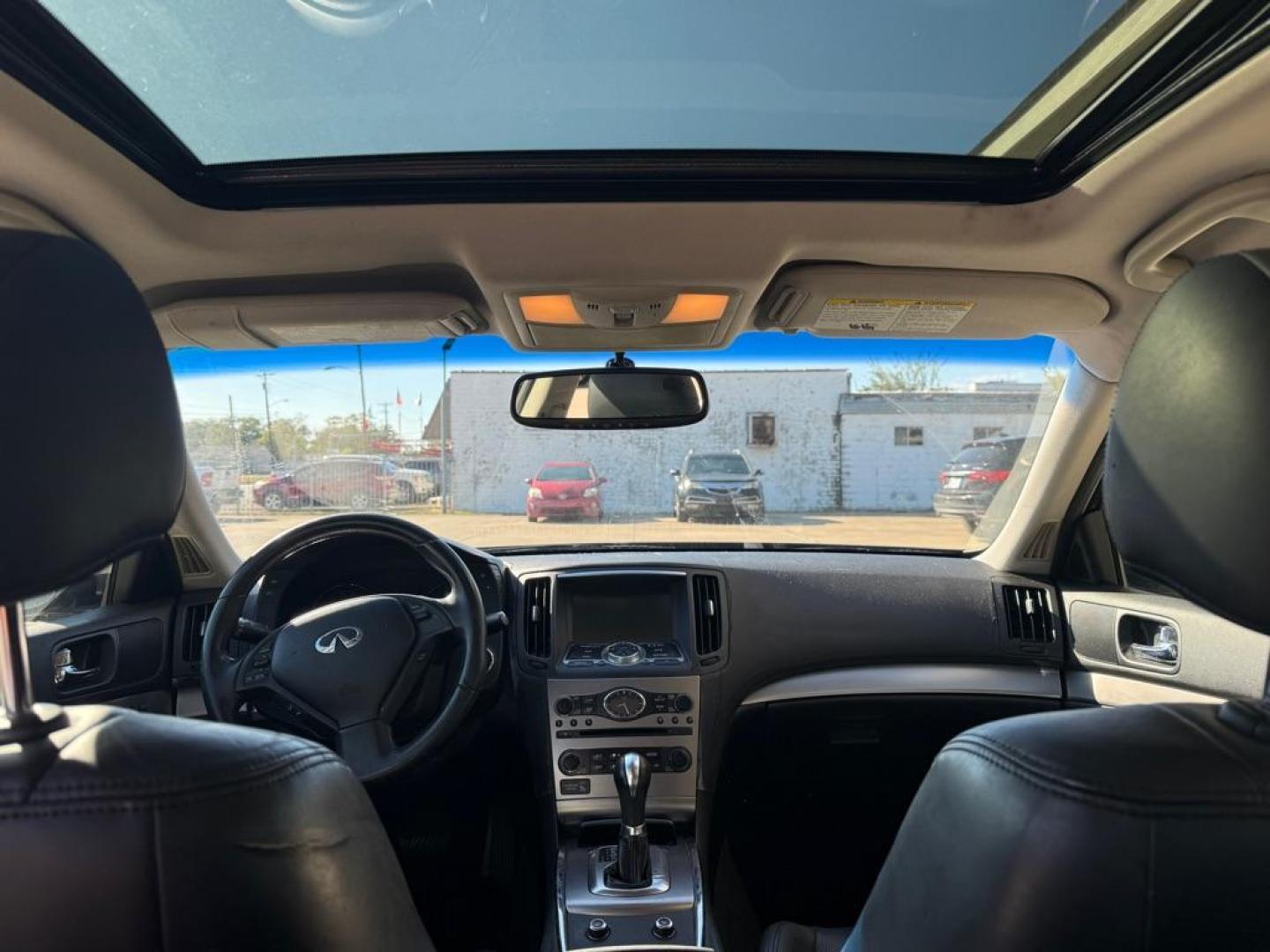 2010 TAN INFINITI G37 BASE (JN1CV6AP0AM) with an 3.7L engine, Automatic transmission, located at 4415 NE 28th St., Haltom City, TX, 76117, (817) 222-9334, 0.000000, 0.000000 - Photo#5