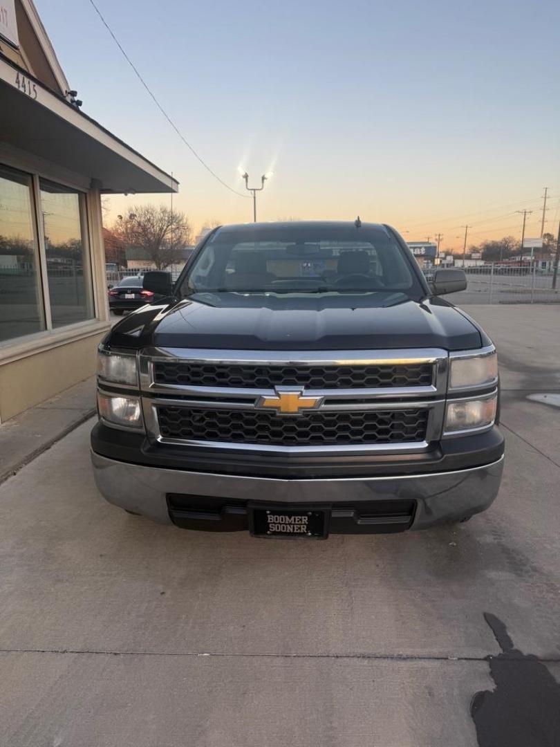 2014 GRAY CHEVROLET SILVERADO 1500 (1GCNCPEH2EZ) with an 4.3L engine, Automatic transmission, located at 4415 NE 28th St., Haltom City, TX, 76117, (817) 222-9334, 0.000000, 0.000000 - Photo#1