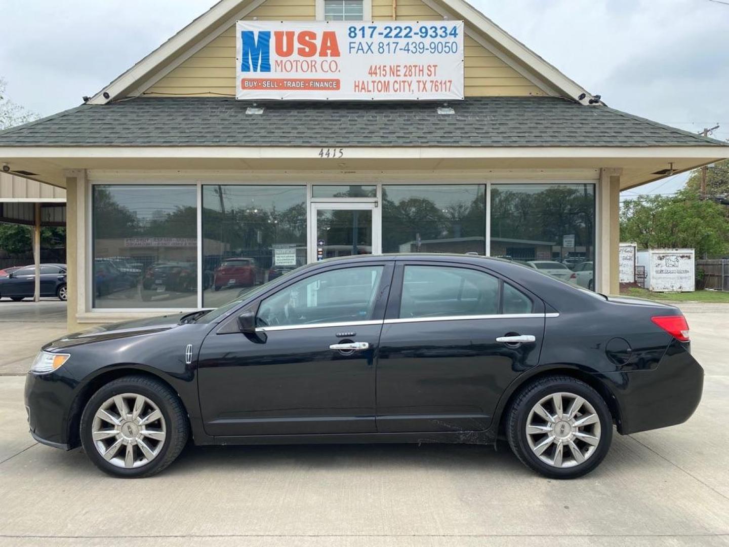2011 BLACK LINCOLN MKZ (3LNHL2JC6BR) with an 3.5L engine, Automatic transmission, located at 4415 NE 28th St., Haltom City, TX, 76117, (817) 222-9334, 0.000000, 0.000000 - Photo#3