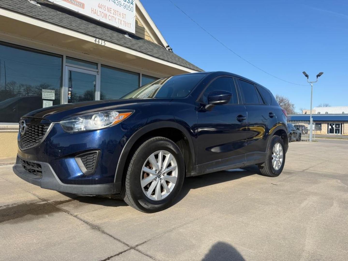 2013 BLUE MAZDA CX-5 SPORT (JM3KE2BE1D0) with an 2.0L engine, 6-Speed Manual transmission, located at 4415 NE 28th St., Haltom City, TX, 76117, (817) 222-9334, 0.000000, 0.000000 - Photo#0