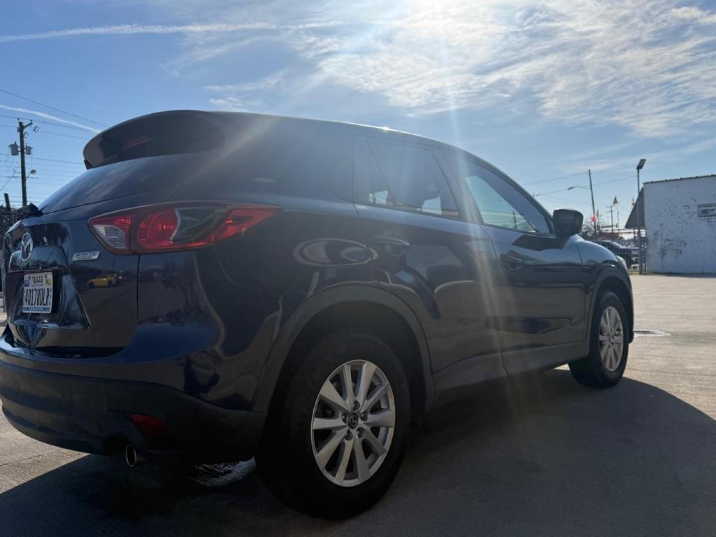 2013 BLUE MAZDA CX-5 SPORT (JM3KE2BE1D0) with an 2.0L engine, 6-Speed Manual transmission, located at 4415 NE 28th St., Haltom City, TX, 76117, (817) 222-9334, 0.000000, 0.000000 - Photo#2