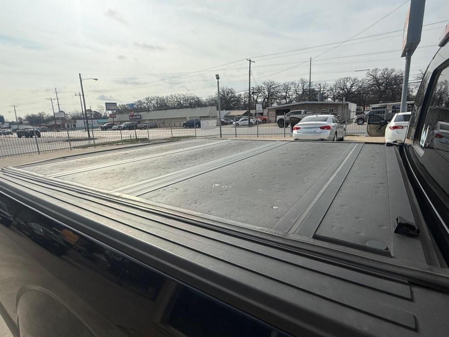 2016 BLUE FORD F150 SUPERCREW (1FTEW1CP7GK) with an 2.7L engine, Automatic transmission, located at 4415 NE 28th St., Haltom City, TX, 76117, (817) 222-9334, 0.000000, 0.000000 - Photo#3