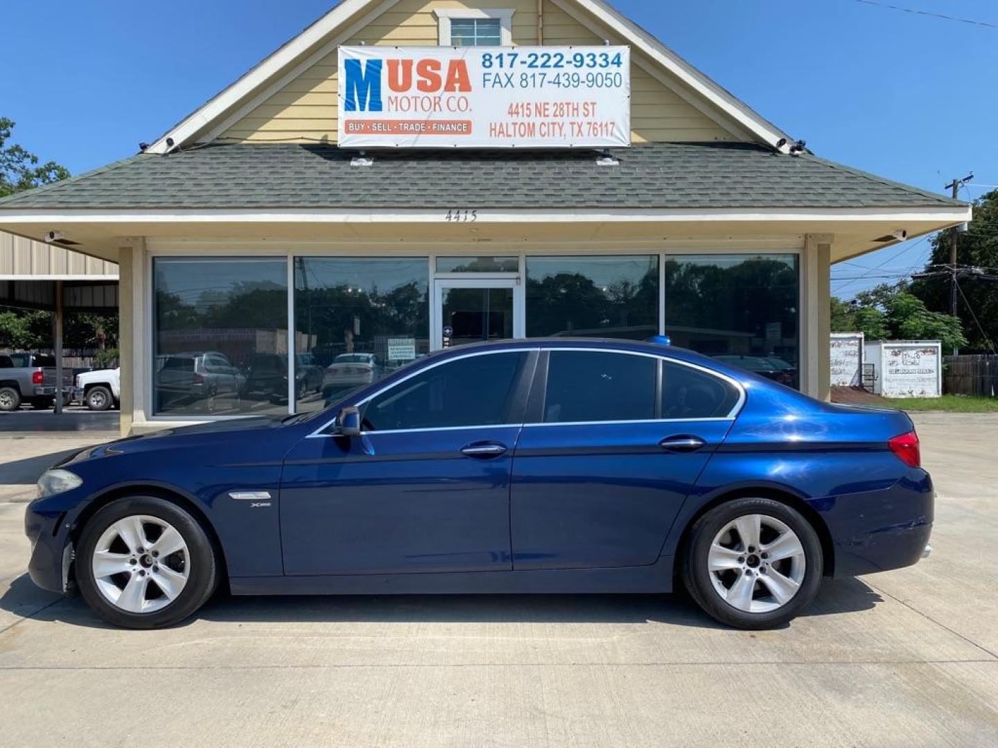 2012 BLUE BMW 528 XI (WBAXH5C52CD) with an 2.0L engine, Automatic transmission, located at 4415 NE 28th St., Haltom City, TX, 76117, (817) 222-9334, 0.000000, 0.000000 - Photo#1