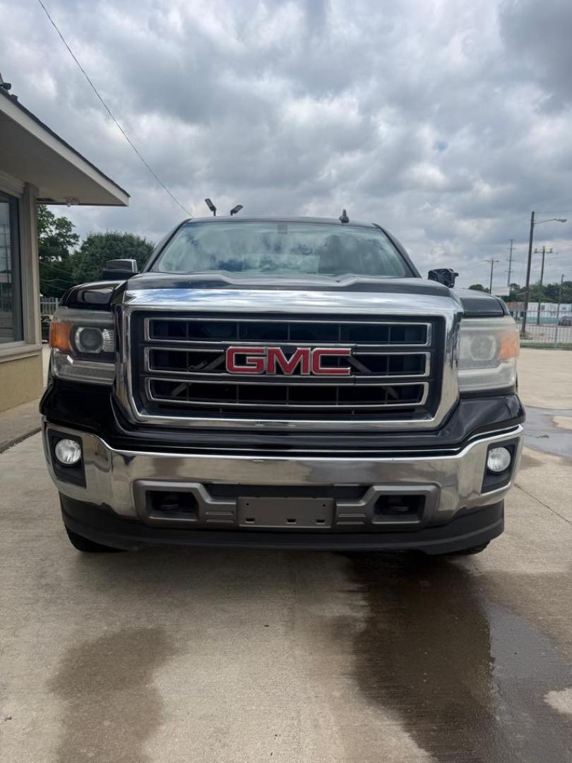 2015 BLACK GMC SIERRA 1500 SLT (3GTU2VEC2FG) with an 5.3L engine, Automatic transmission, located at 4415 NE 28th St., Haltom City, TX, 76117, (817) 222-9334, 0.000000, 0.000000- Photo#1