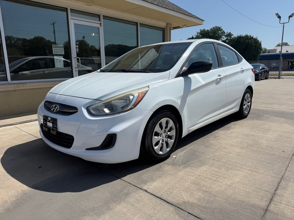 photo of 2016 HYUNDAI ACCENT SE