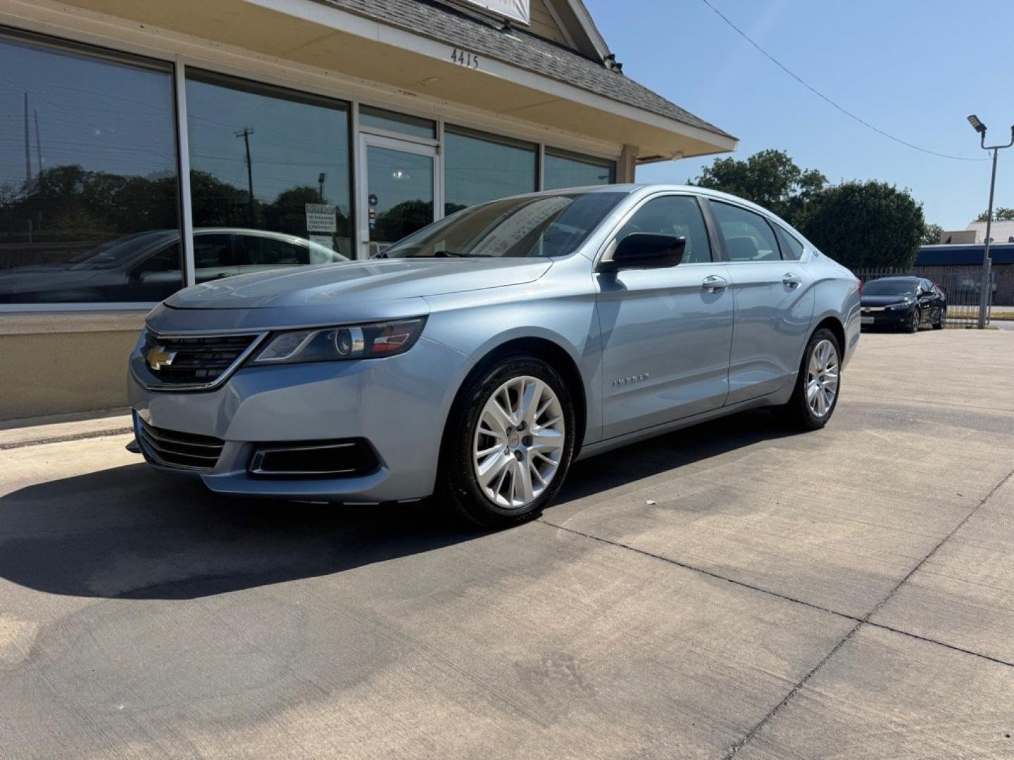 2014 BLUE CHEVROLET IMPALA LS (1G11Y5SL6EU) with an 2.5L engine, Automatic transmission, located at 4415 NE 28th St., Haltom City, TX, 76117, (817) 222-9334, 0.000000, 0.000000- Photo#0