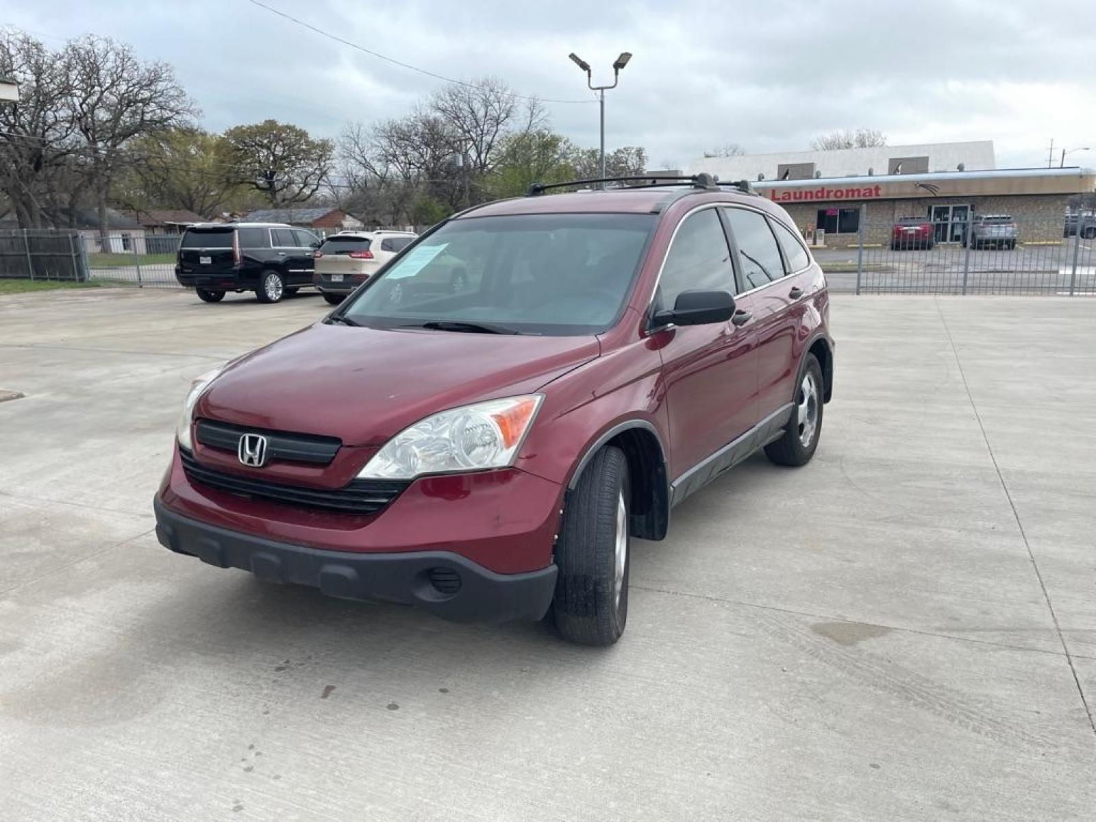 2009 RED HONDA CR-V LX (3CZRE38309G) with an 2.4L engine, Automatic transmission, located at 4415 NE 28th St., Haltom City, TX, 76117, (817) 222-9334, 0.000000, 0.000000 - Photo #3