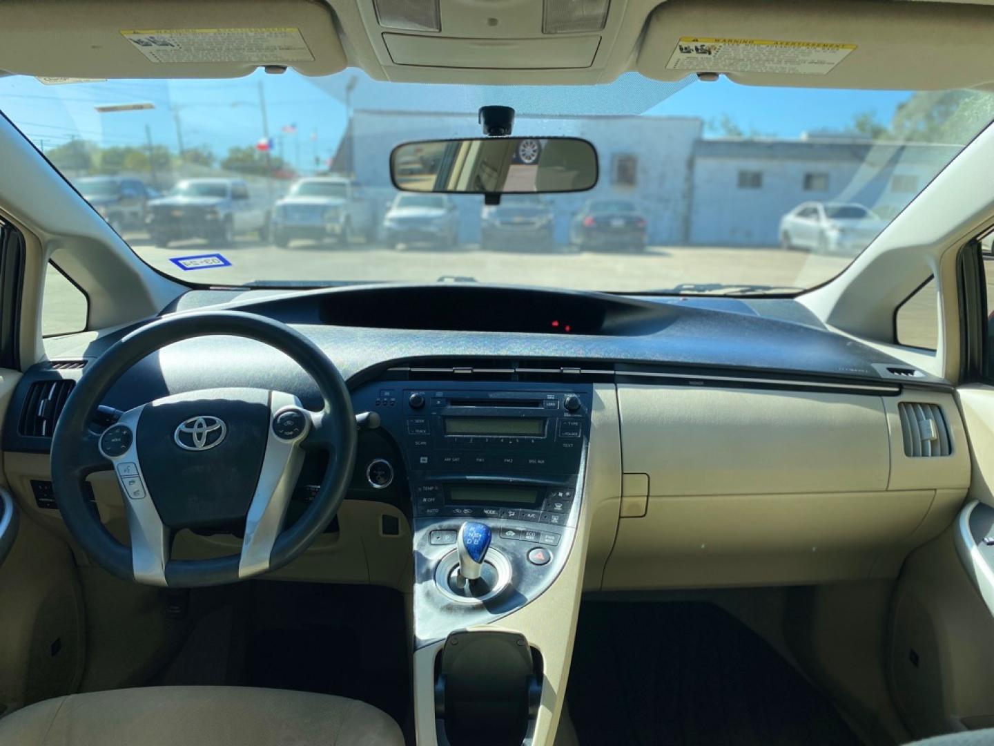 2010 RED TOYOTA PRIUS (JTDKN3DU9A5) with an 1.8L engine, Continuously Variable transmission, located at 4415 NE 28th St., Haltom City, TX, 76117, (817) 222-9334, 0.000000, 0.000000- Photo#5