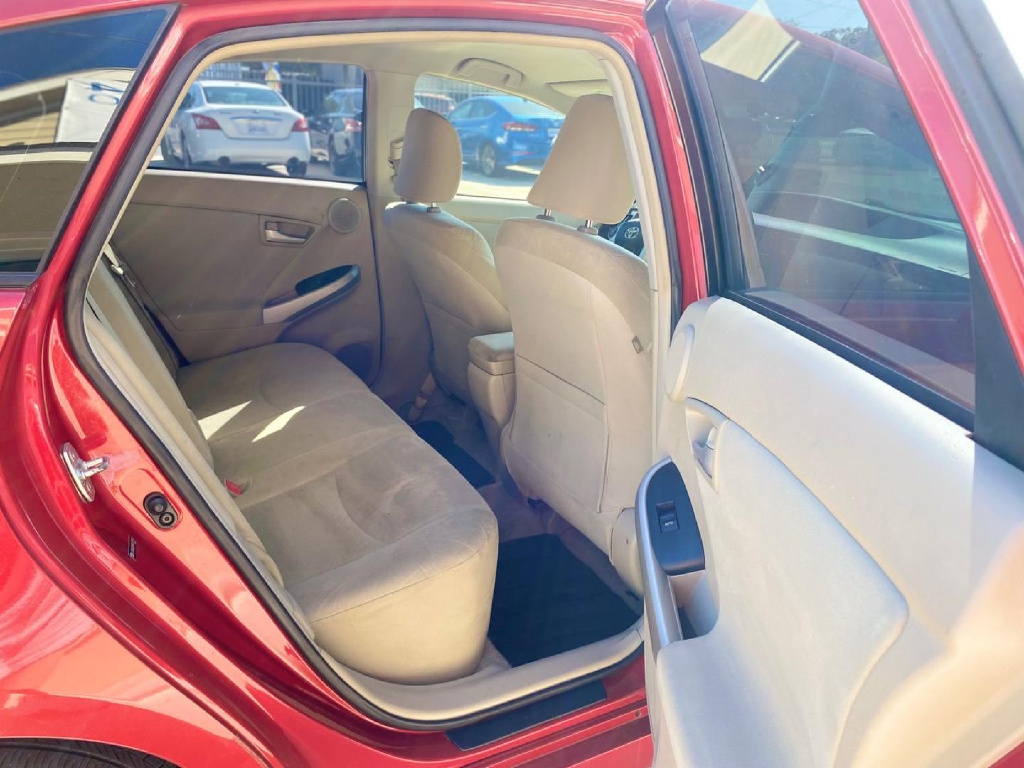 2010 RED TOYOTA PRIUS (JTDKN3DU9A5) with an 1.8L engine, Continuously Variable transmission, located at 4415 NE 28th St., Haltom City, TX, 76117, (817) 222-9334, 0.000000, 0.000000- Photo#8