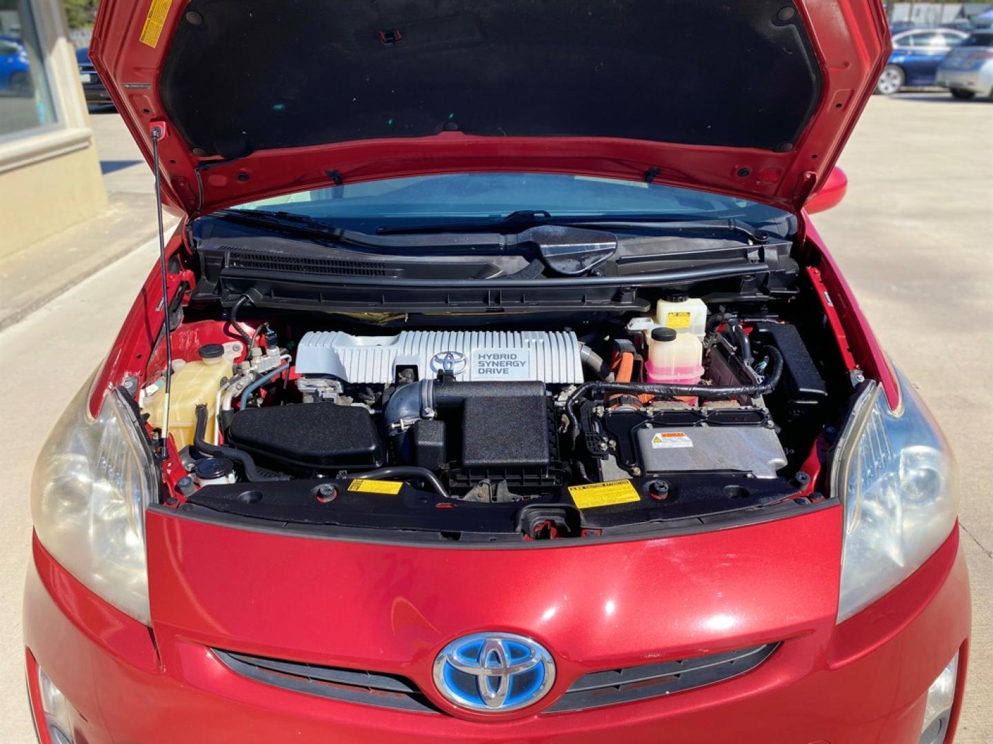 2010 RED TOYOTA PRIUS (JTDKN3DU9A5) with an 1.8L engine, Continuously Variable transmission, located at 4415 NE 28th St., Haltom City, TX, 76117, (817) 222-9334, 0.000000, 0.000000- Photo#9