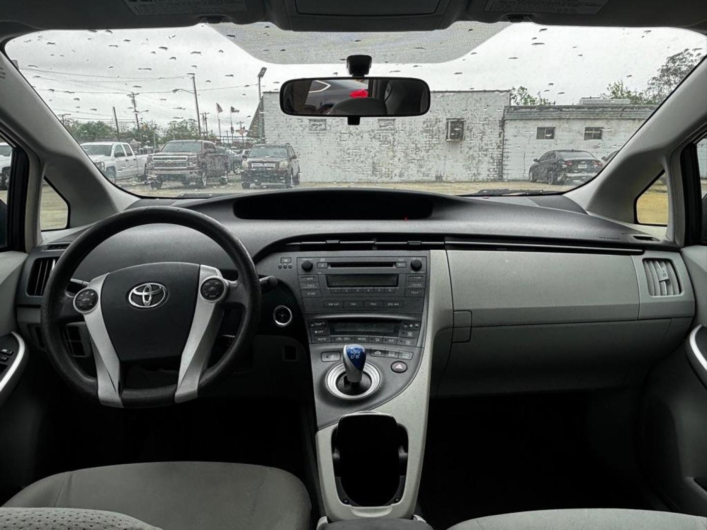 2010 GRAY TOYOTA PRIUS (JTDKN3DU5A0) with an 1.8L engine, Continuously Variable transmission, located at 4415 NE 28th St., Haltom City, TX, 76117, (817) 222-9334, 0.000000, 0.000000 - Photo#6