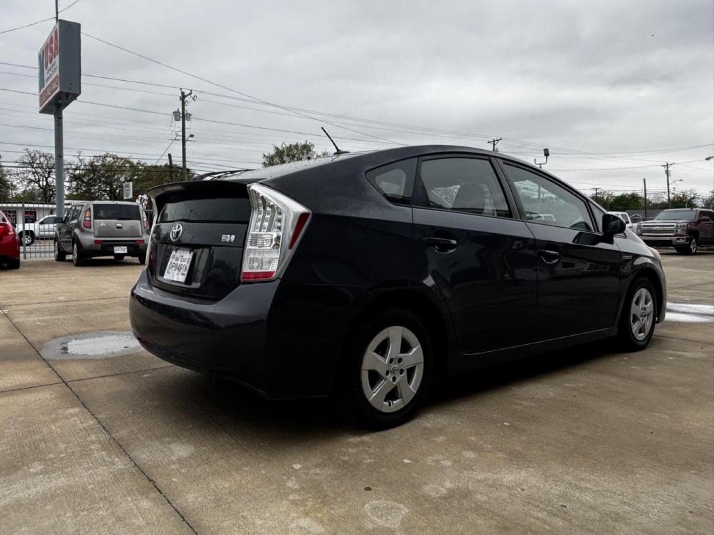 2010 GRAY TOYOTA PRIUS (JTDKN3DU5A0) with an 1.8L engine, Continuously Variable transmission, located at 4415 NE 28th St., Haltom City, TX, 76117, (817) 222-9334, 0.000000, 0.000000 - Photo#5